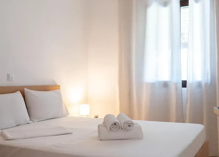 בית נופש Nueve Village There's No Place Like *